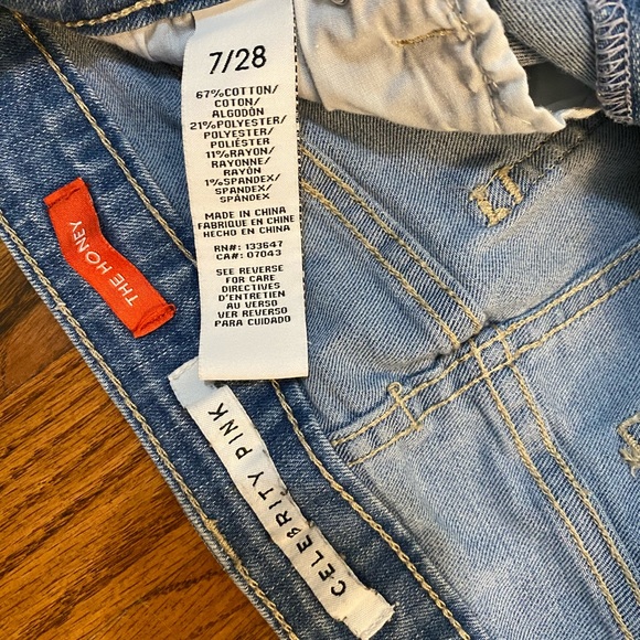 Celebrity Pink Jean shorts - Picture 4 of 6